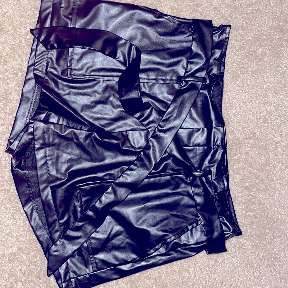 Women’s faux leather  shorts
